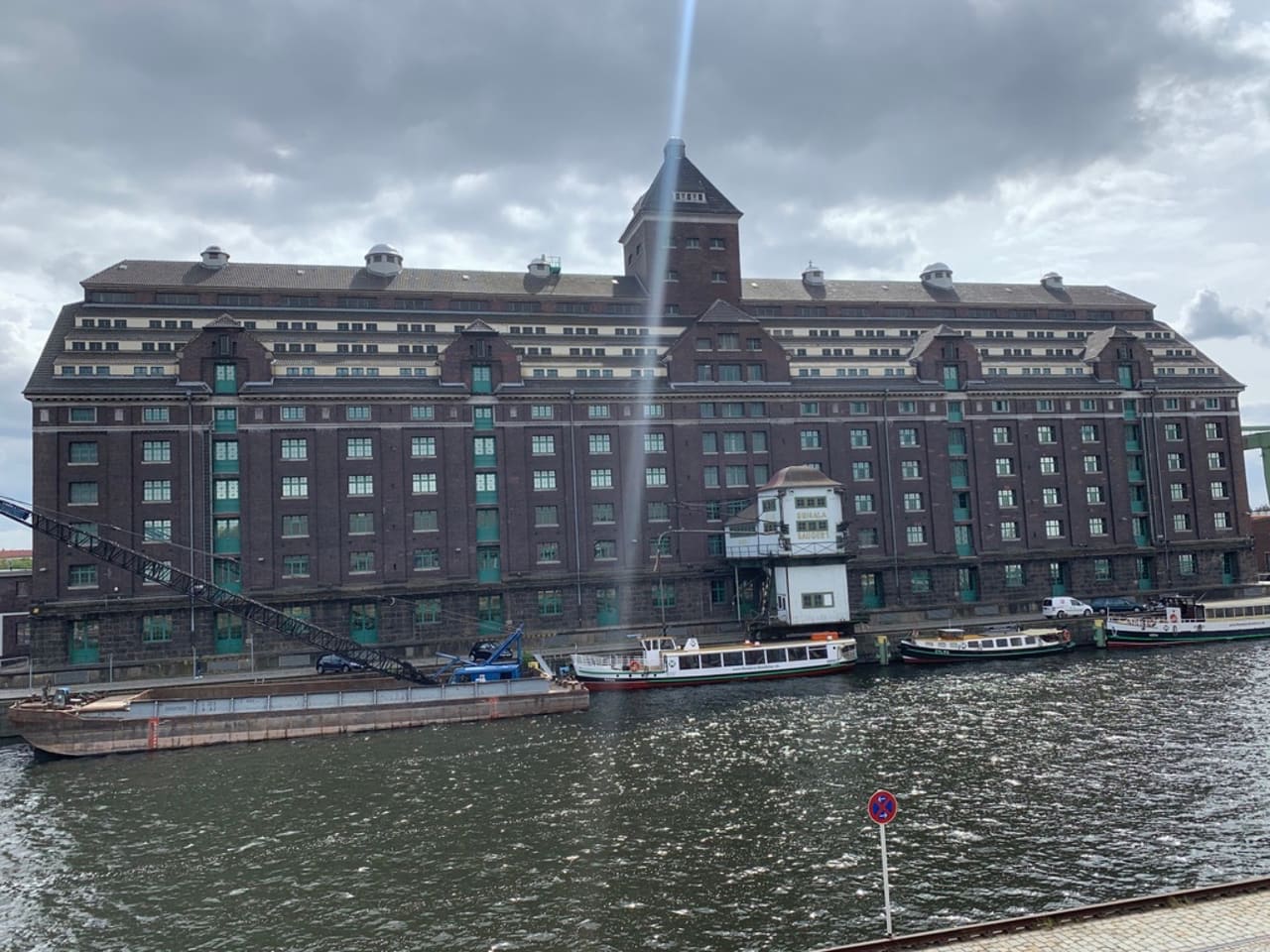 GambTec Lagerhalle Berlin – historischer Speicher am Wasser