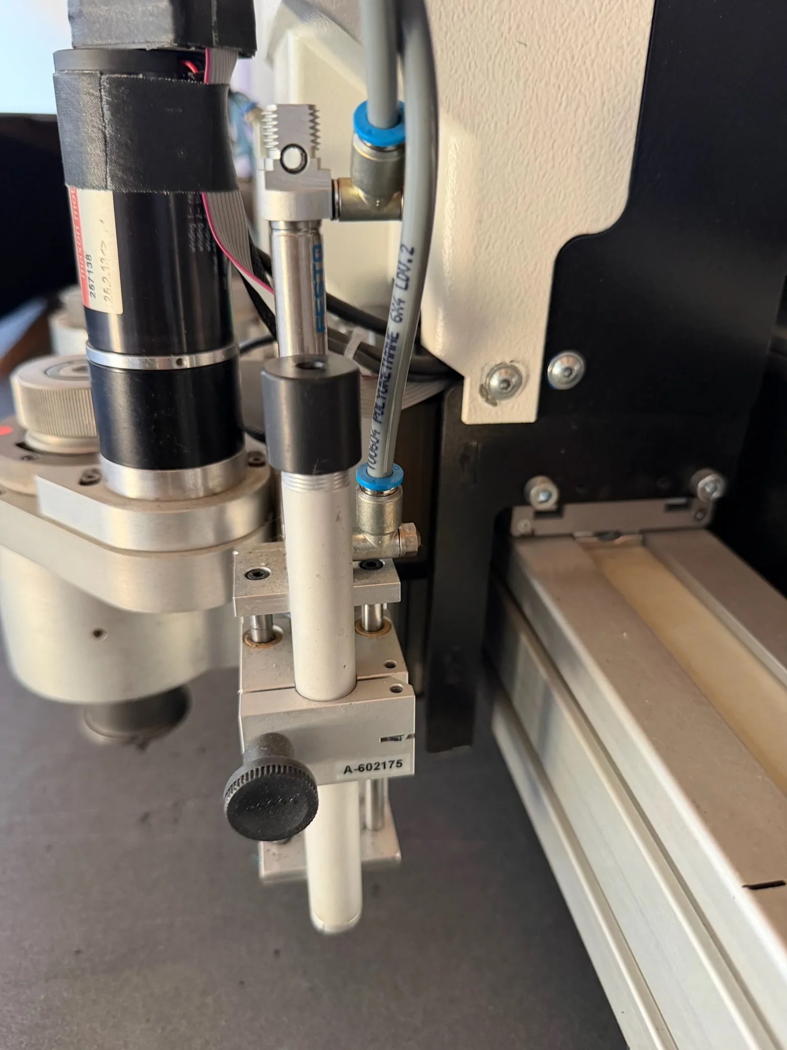 Bullmer Premiumcut ELC — CNC-Flachbett-Cutter 5320 mm, Vakuum & Videokopf – Bild 20